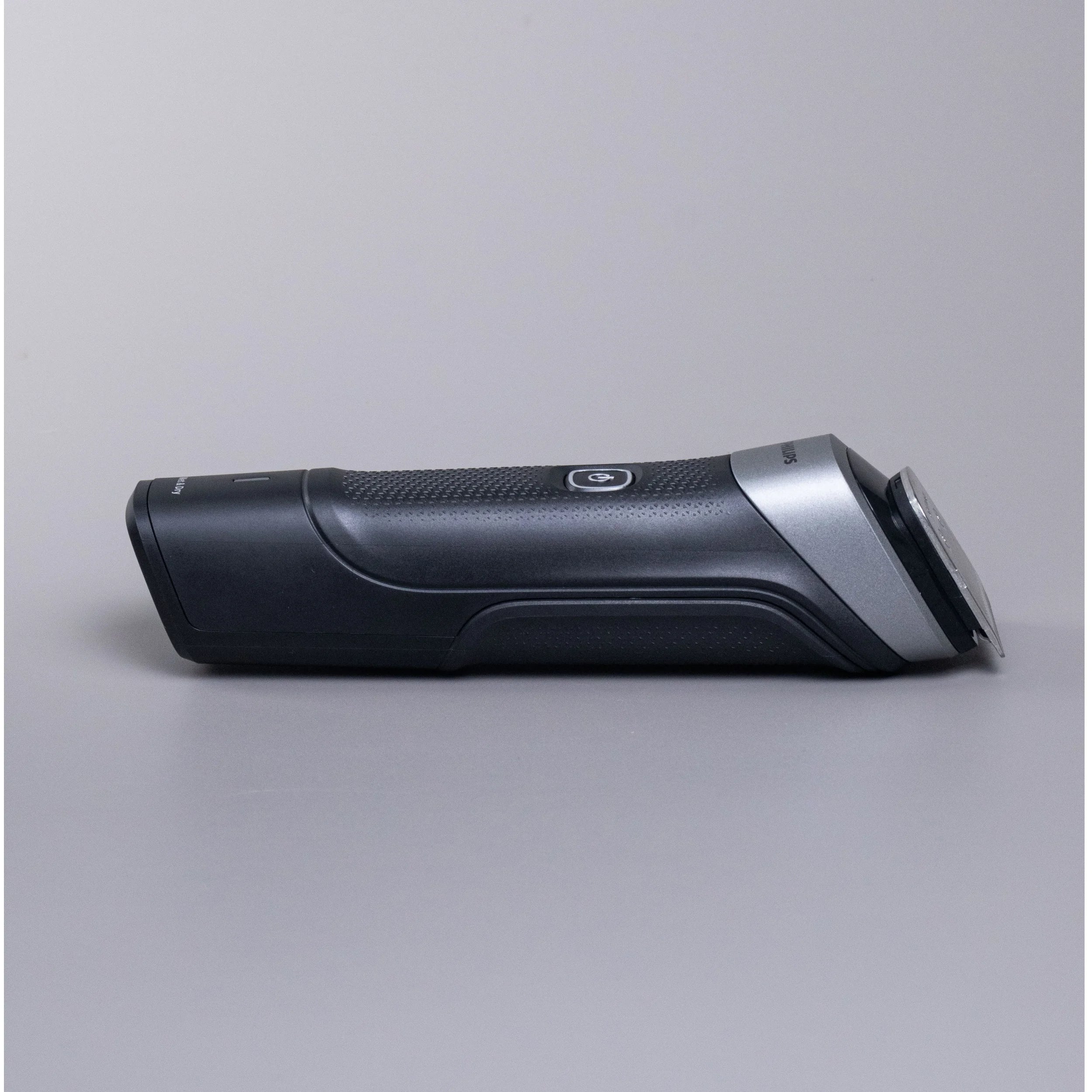 Philips Norelco Multigroom Series 5000 MG5910 18 Piece, Beard Face, Hair